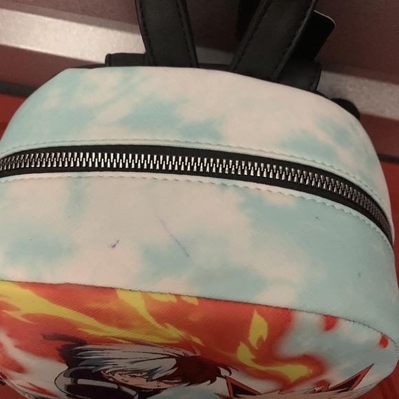 Backpack - Picture 2 of 5